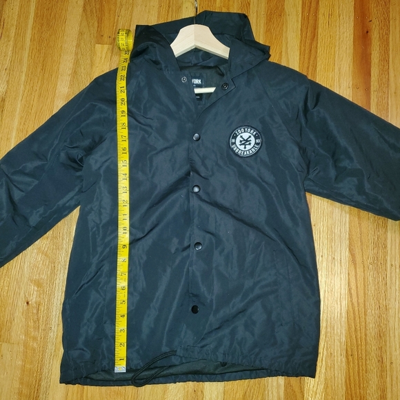 LIMITED EDITION Zoo York Windbreaker - Picture 7 of 9